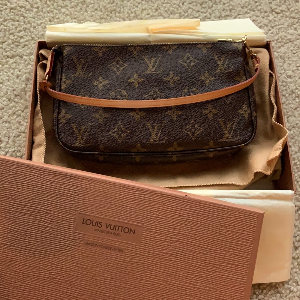 Louis Vuitton Purse